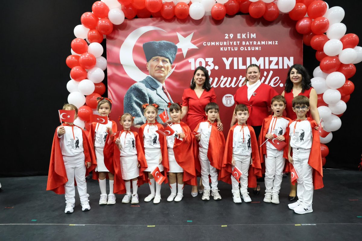 DİDİM BELEDİYESİNDEN MİNİKLERLE CUMHURİYET BAYRAMI KUTLAMASI..