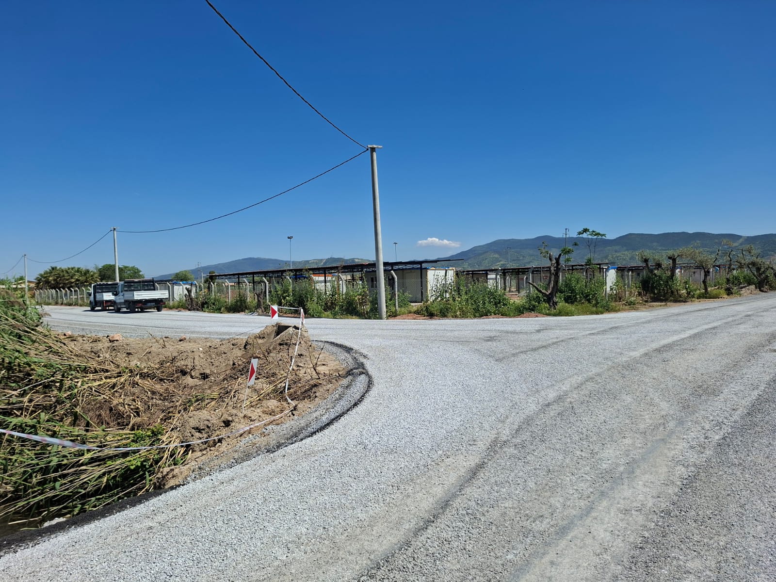 EFELER BELEDİYESİ ASFALTLAMA ÇALIŞMALARINDA HIZ KESMİYOR