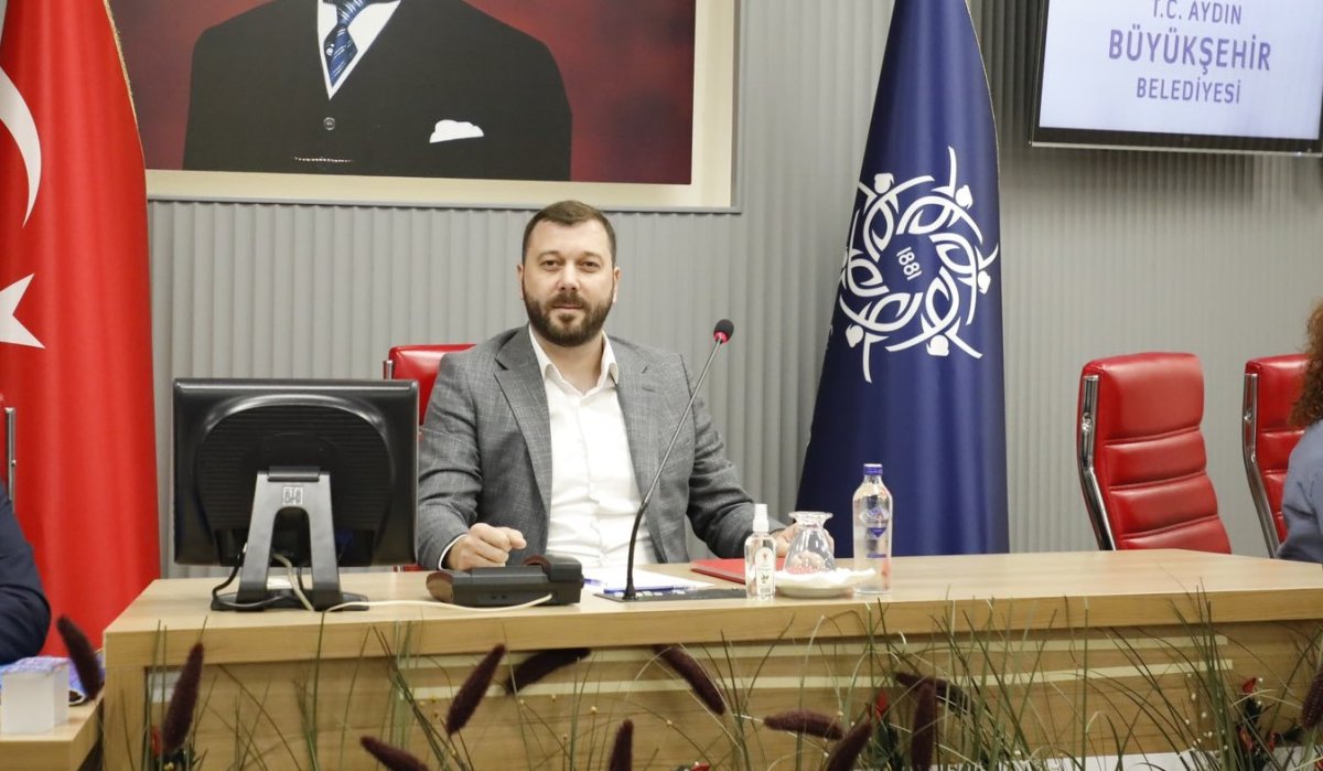 CHP'Lİ MENDERES, 'POLAT BORA MERSİN İŞİN GÜCÜN YALAN'