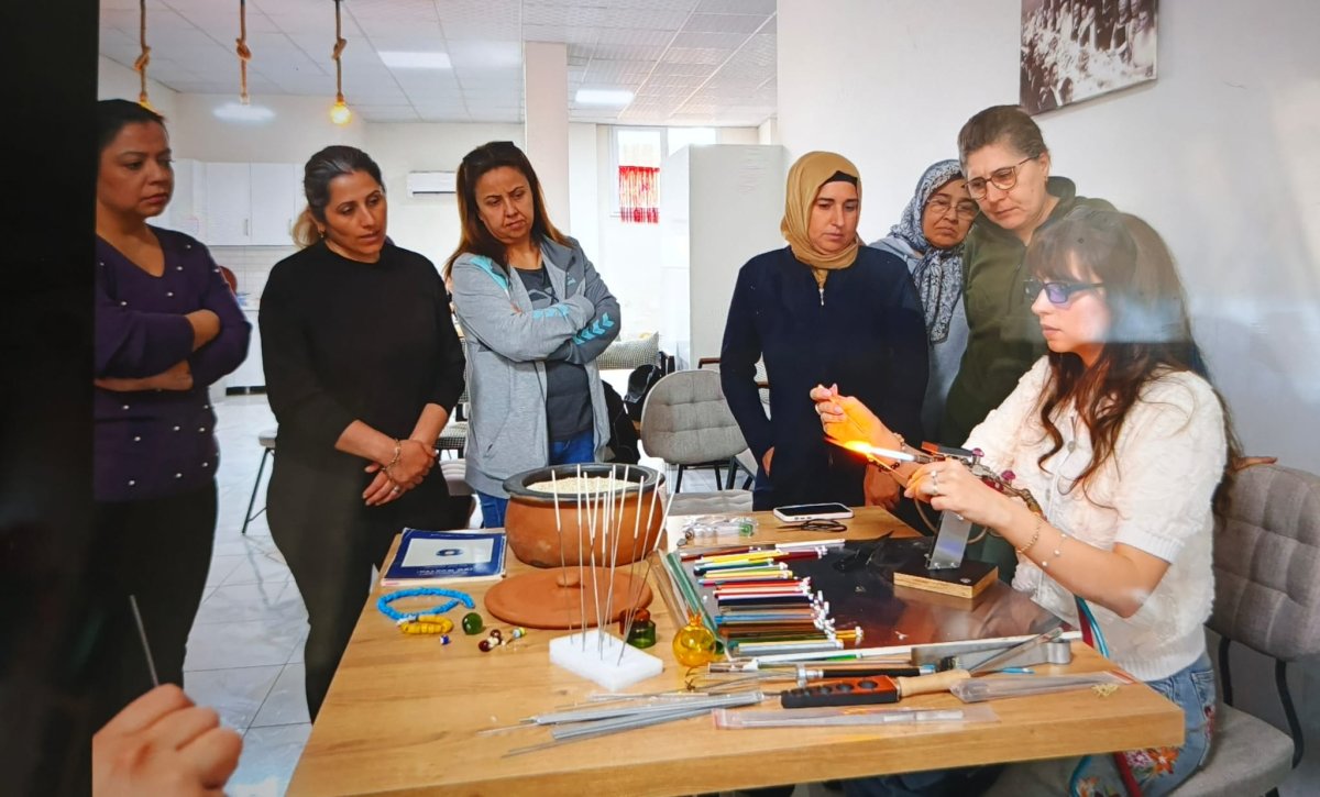 GERMENCİK’TE CAM SANATI RÜZGARI: EĞİTİMLER BAŞLADI