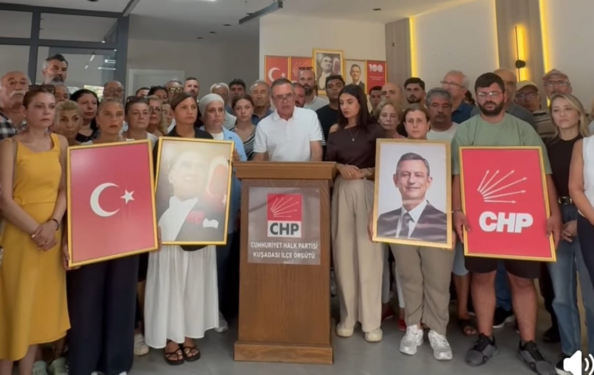GÖREVDEN ALINAN CHP  KUŞADASI İLÇE BAŞKANI GÜRBİLEK: 'BAŞIMIZ DİK. GERİYE  YALNIZ DÖRT DUVAR BIRAKIYORUZ'