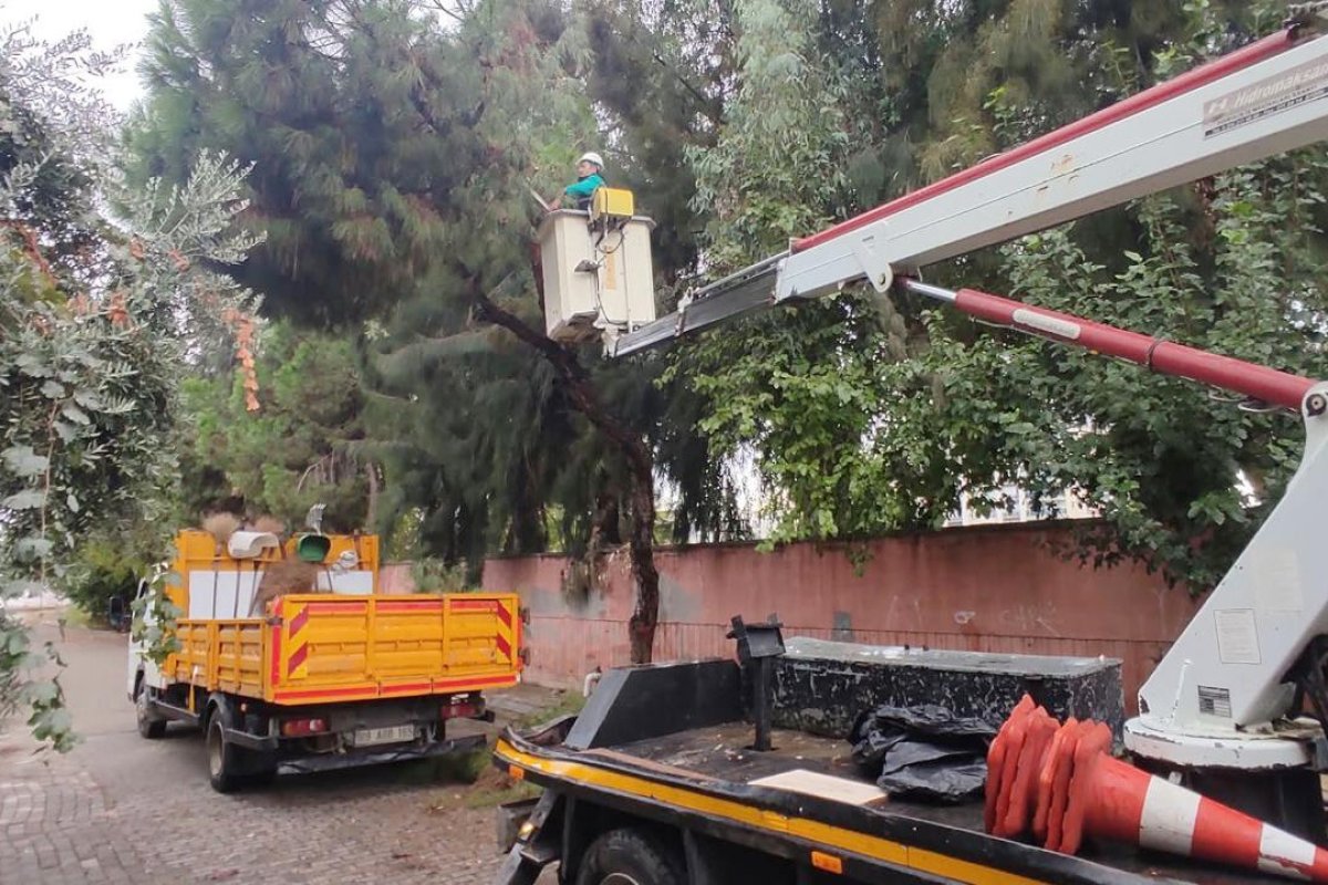 EFELER BELEDİYESİ'NDEN YAĞIŞLI HAVA TEDBİRLERİ..