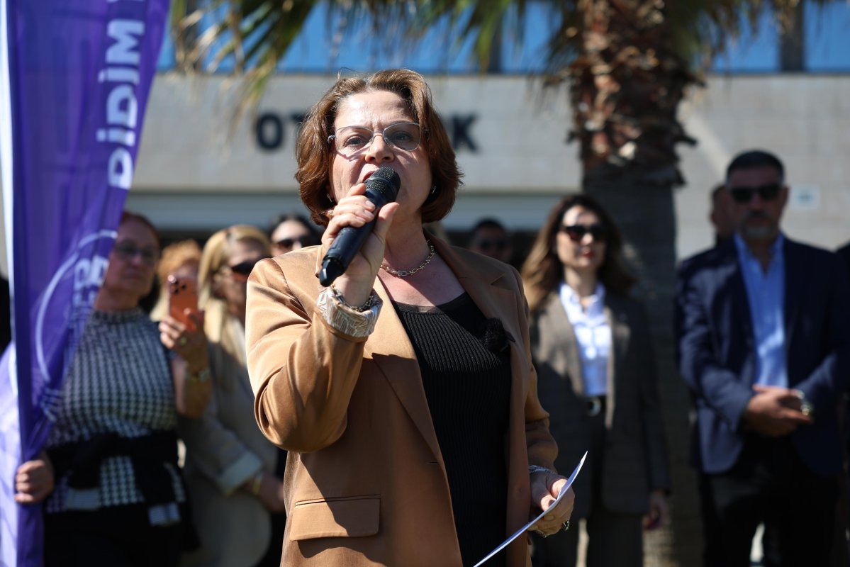 BAŞKAN GENÇAY'DAN ANFİ TİYATRO ÖNÜ YEŞİL ALAN AÇIKLAMASI.