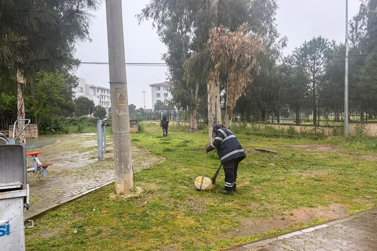 EFELER'DE BAHAR TEMİZLİĞİ