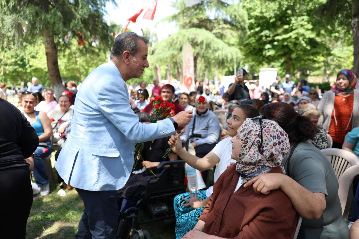 EFELER’DE ANNELER GÜNÜ COŞKUSU...