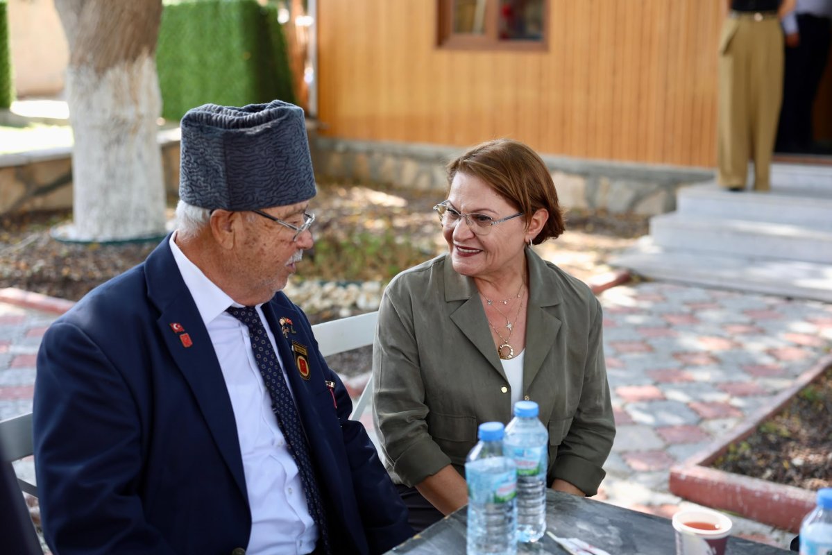 BAŞKAN HATİCE GENÇAY: “GAZİLERİMİZİN FEDAKÂRLIĞINI UNUTMAMIZ MÜMKÜN DEĞİL”..