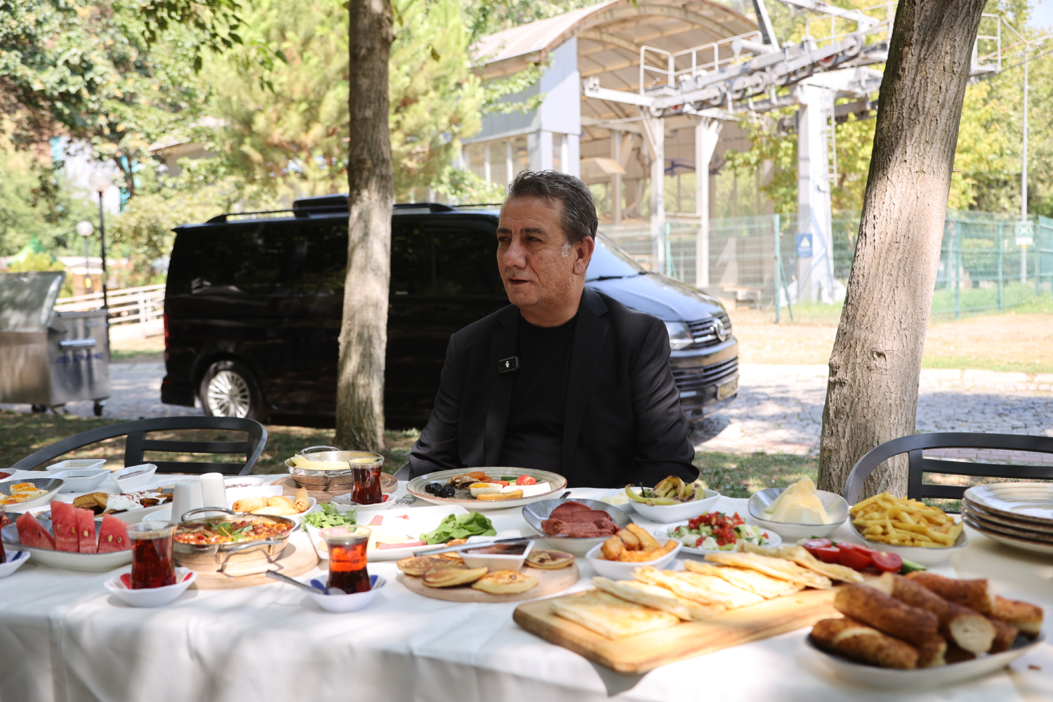 BAŞKAN ANIL YETİŞKİN DUYURDU: PINARBAŞI KAHVALTI EVİ KAPILARINI AÇTI..
