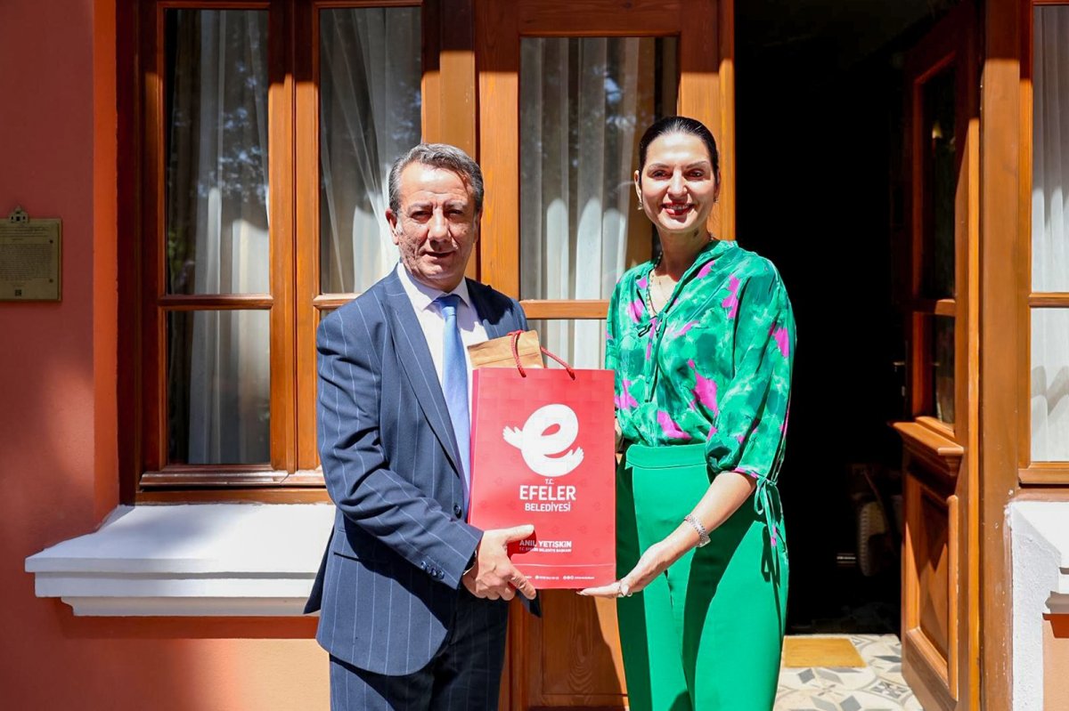 BAŞKAN YETİŞKİN İLE KOSTA RİKA FİRST LADY’SİNDEN TARİHİ BULUŞMA