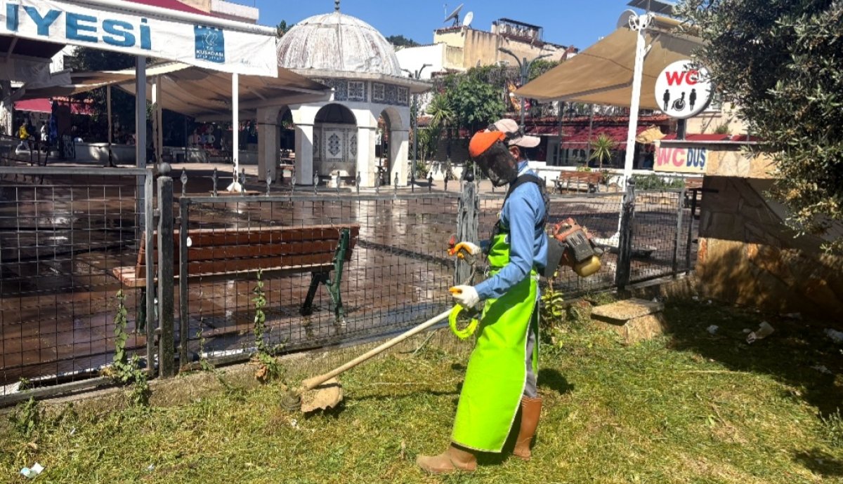 KUŞADASI BELEDİYESİ’NDEN YOĞUN BAYRAM MESAİSİ..