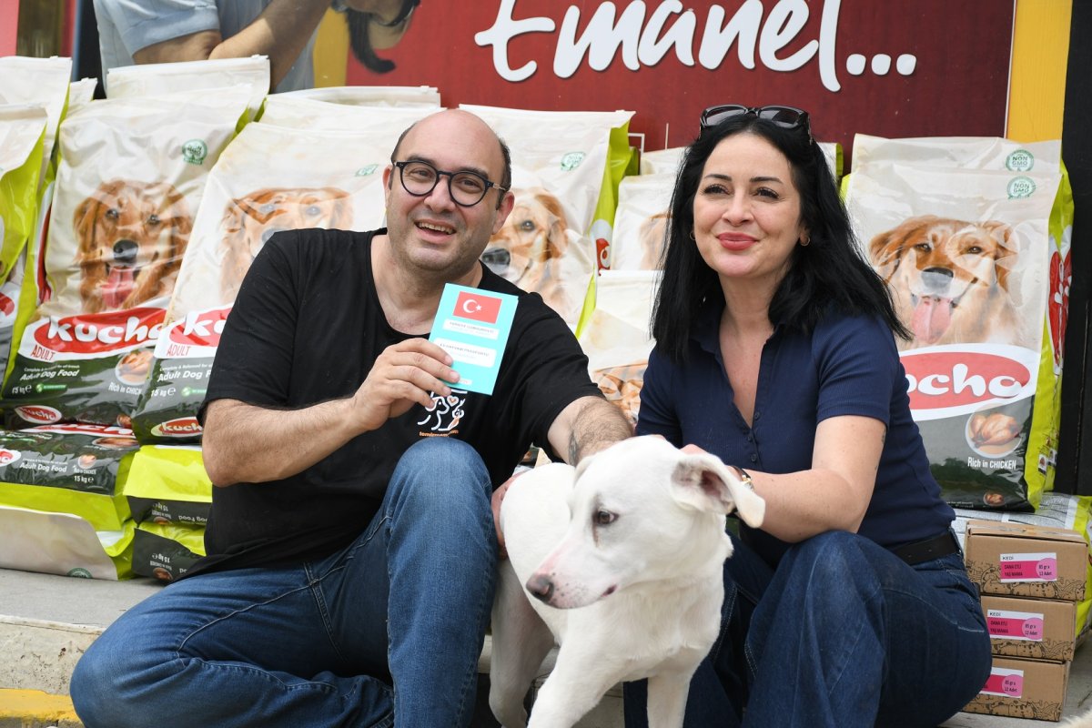 KUŞADASI’NDA CAN DOSTLARA 3 TON MAMA BAĞIŞI.