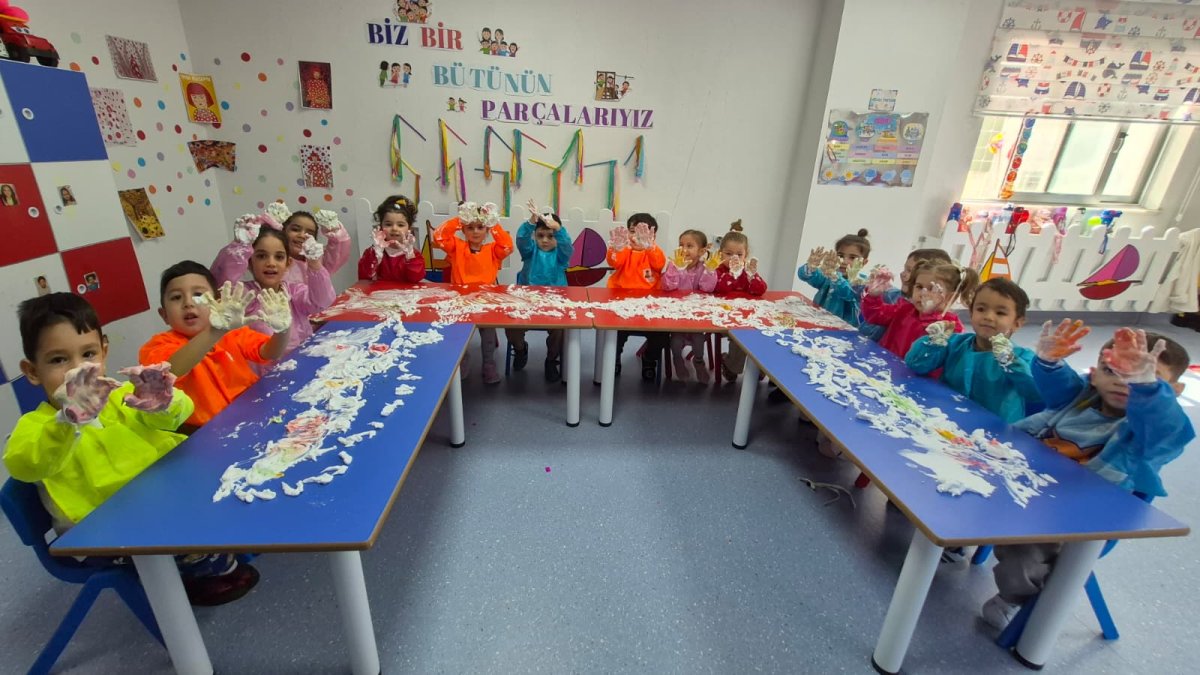 KUŞADASI'NDA MİNİKLER ÇOCUK GELİŞİM MERKEZİ’NDE YARINLARA HAZIRLANIYOR