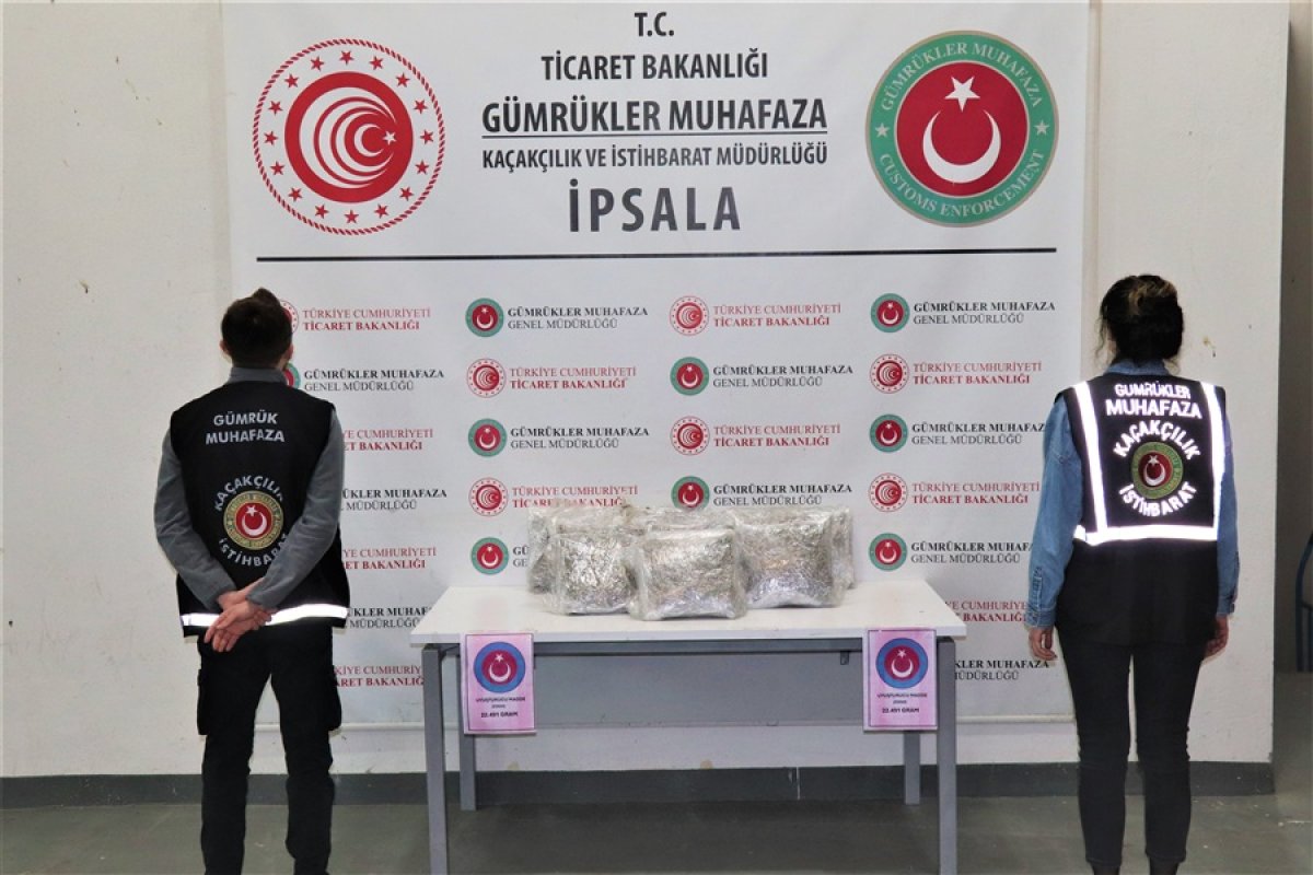 UYUŞTURUCU KAÇAKÇILARINA AĞIR DARBE...