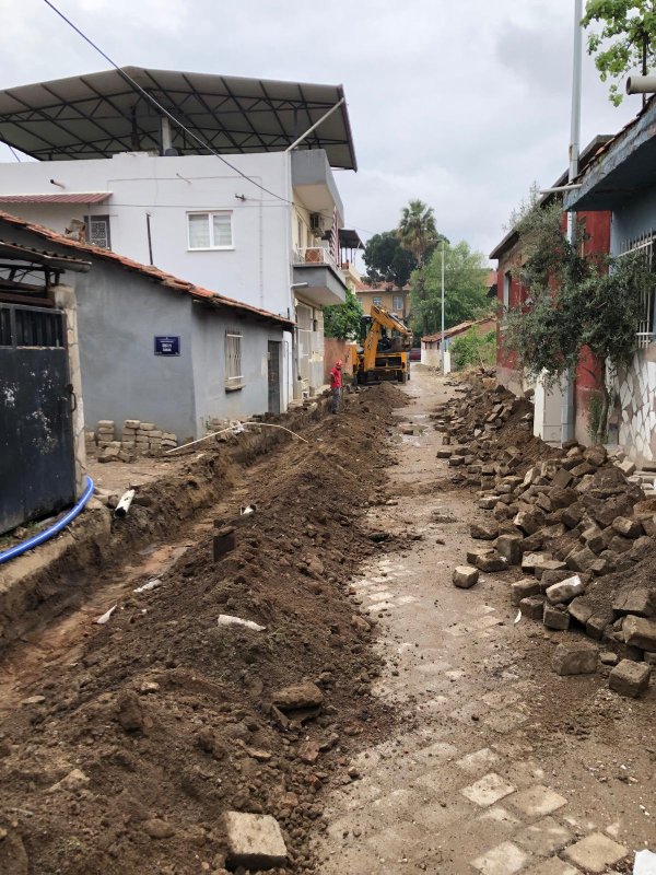 NAZİLLİ'DEKİ YOL KALİTESİ EŞ ZAMANLI ÇALIŞMALARLA KORUNACAK