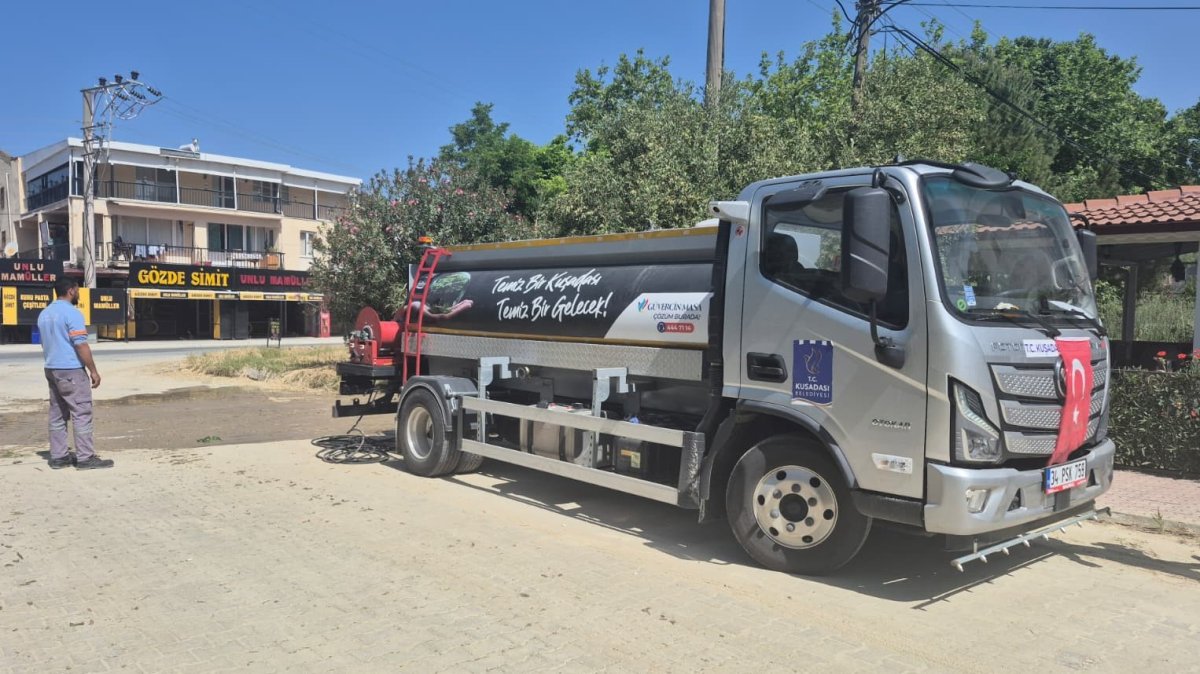 BAYRAM ÖNCESİ DAVUTLAR’DA TEMİZLİK SEFERBERLİĞİ..