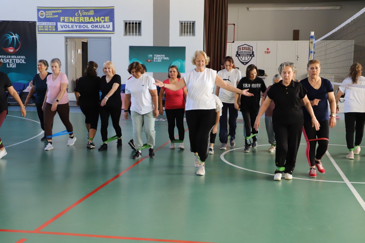 NAZİLLİ BELEDİYESİ’NDEN KADINLAR İÇİN SPOR, SAĞLIK VE DAYANIŞMA..