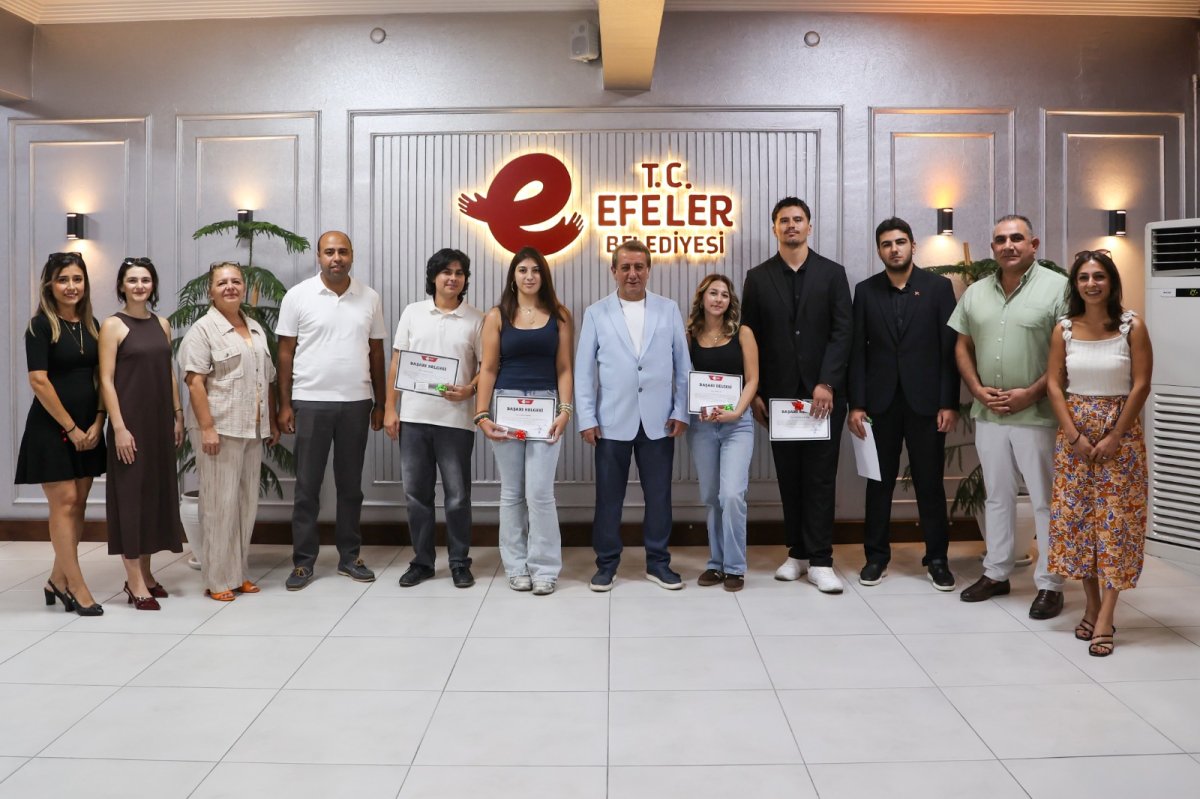  HAYALLERİNE ULAŞAN GENÇLER BAŞKAN YETİŞKİN’LE BULUŞTU..