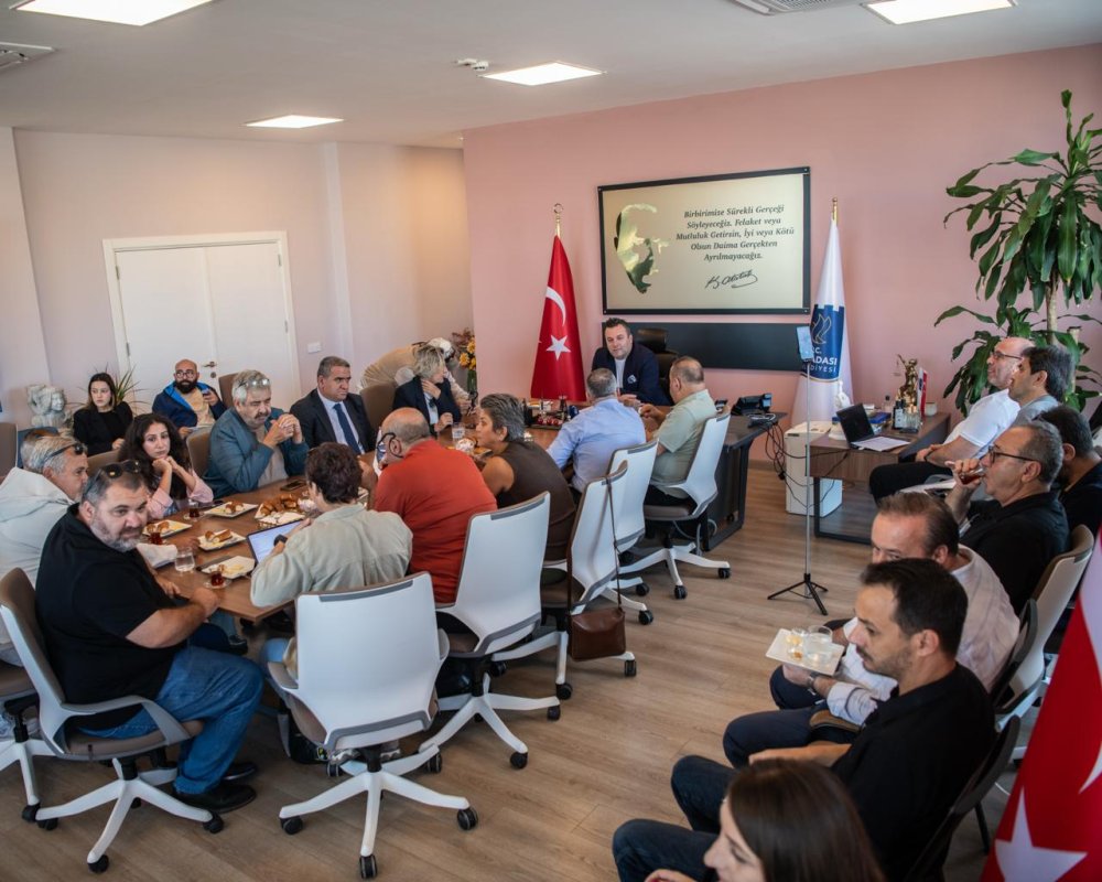 BAŞKAN VEKİLİ DEMİRTAŞ BASINLA BULUŞTU: 'ÖMER BAŞKANIN ÇALIŞMALARINI SAHİPLENEREK İLERLEDİK'..