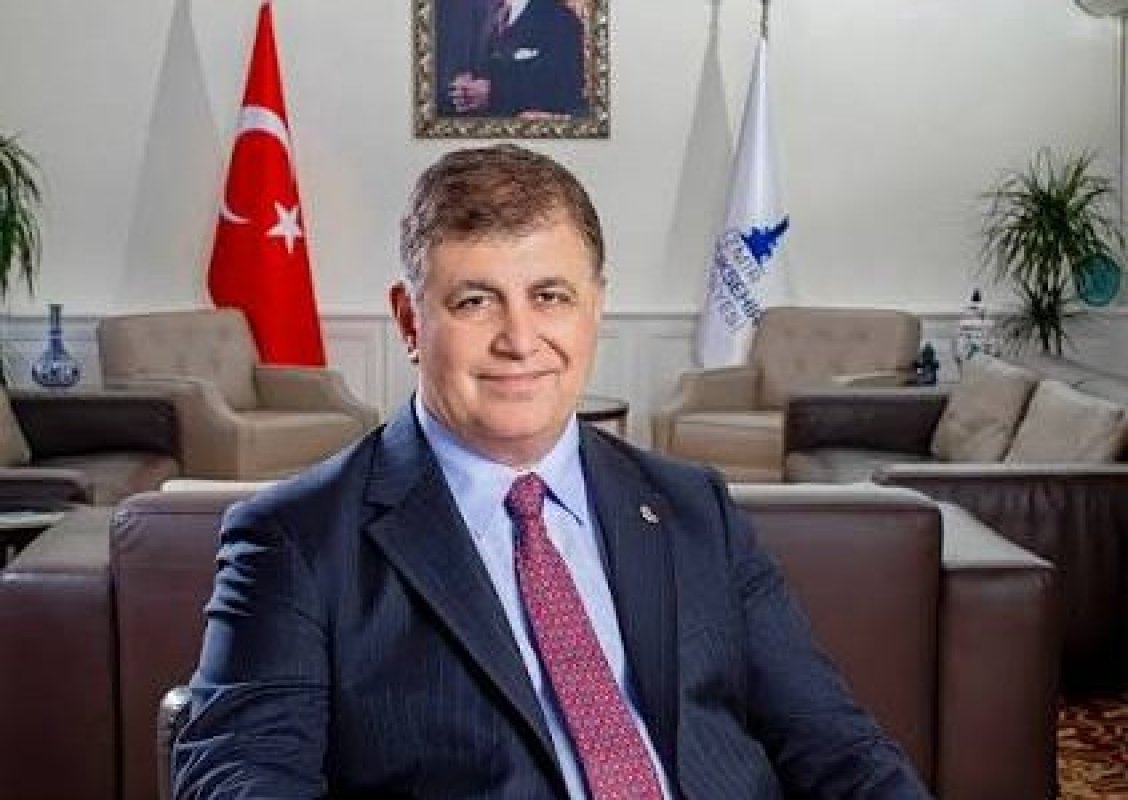 CEMİL TUGAY CHP'DEN İSTİFA ETTİ..