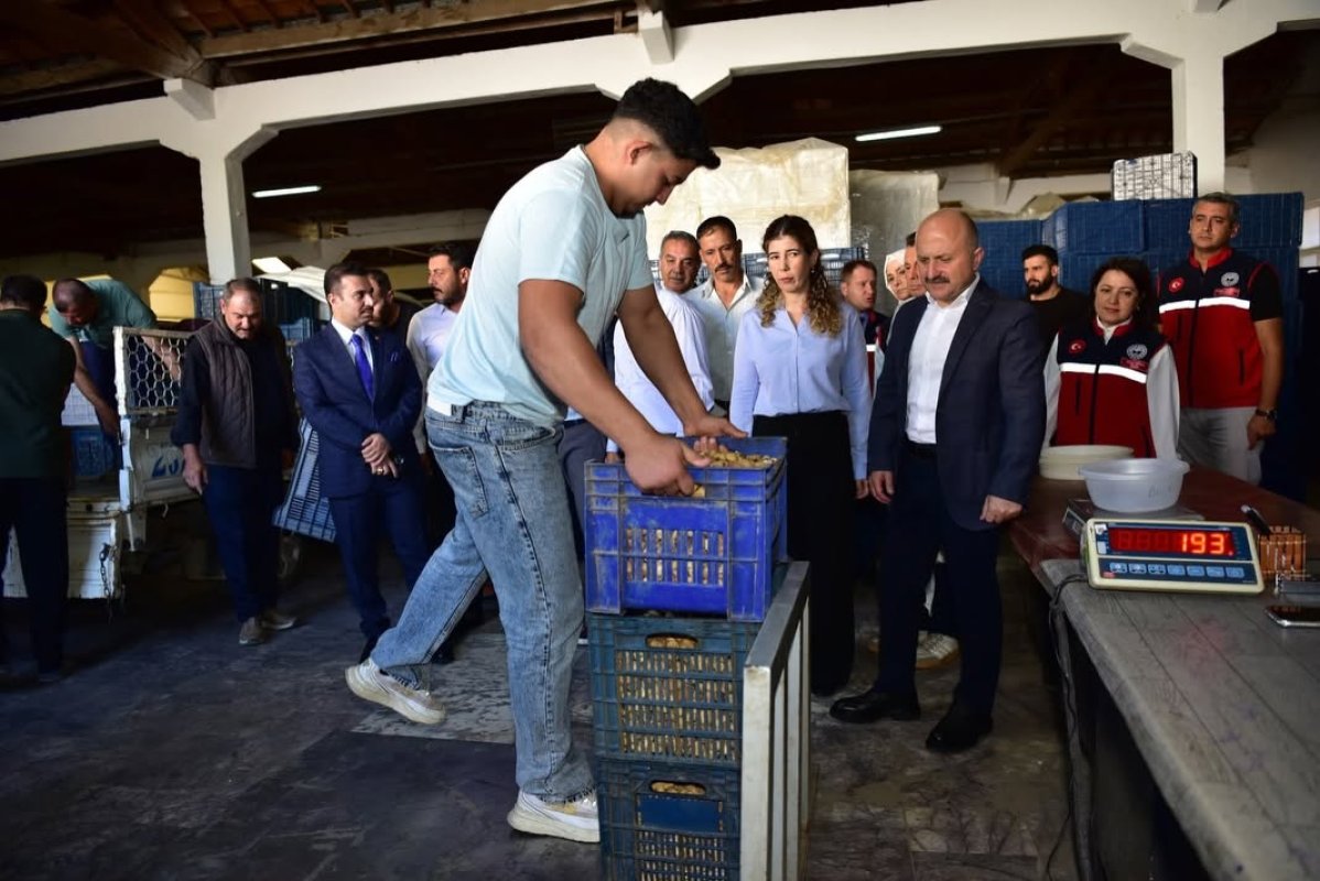 VALİ VAROL İNCİR ÜRETİCİLERİYLE BULUŞTU..