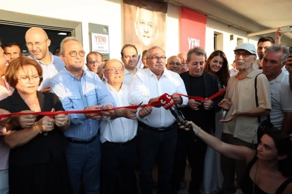 YENİ PARTİ AYDIN İL BAŞKANLIĞI BÜYÜK  COŞKUYLA AÇILDI..