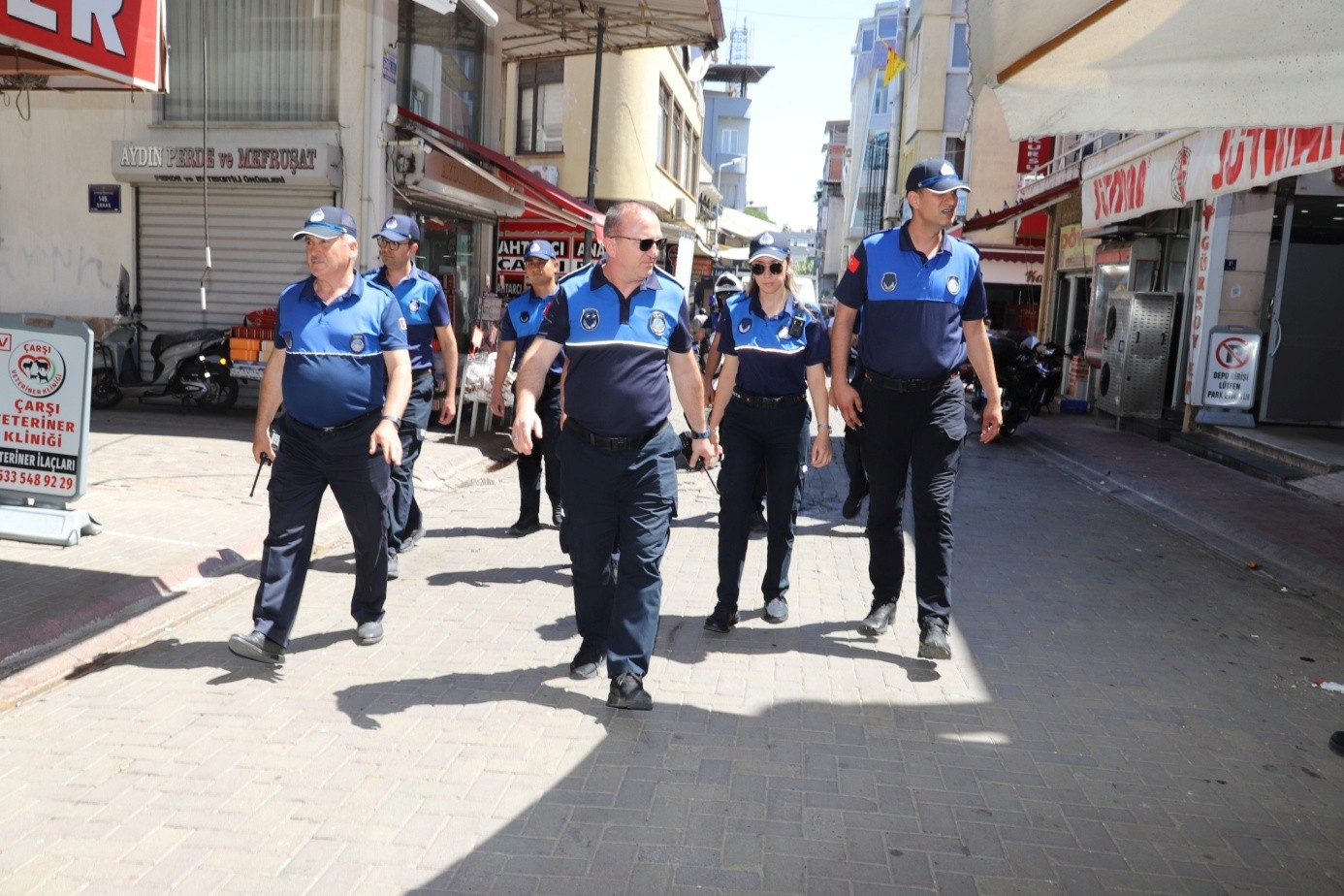 NAZİLLİ BELEDİYESİ’NDEN KALDIRIM VE KAMUSAL ALAN İŞGALLERİNE SIKI DENETİM